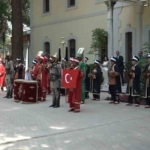 25-ulkeden-ogrenciler-ayni-safta-mehterle-kultur-koprusu-kurdular-lHjarJCj.jpg