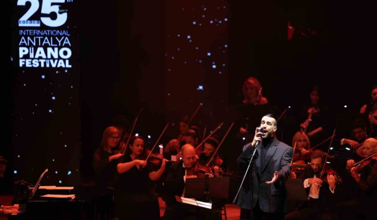 25-uluslarararasi-antalya-piyano-festivali-konserle-basladi-d9sx976B.jpg