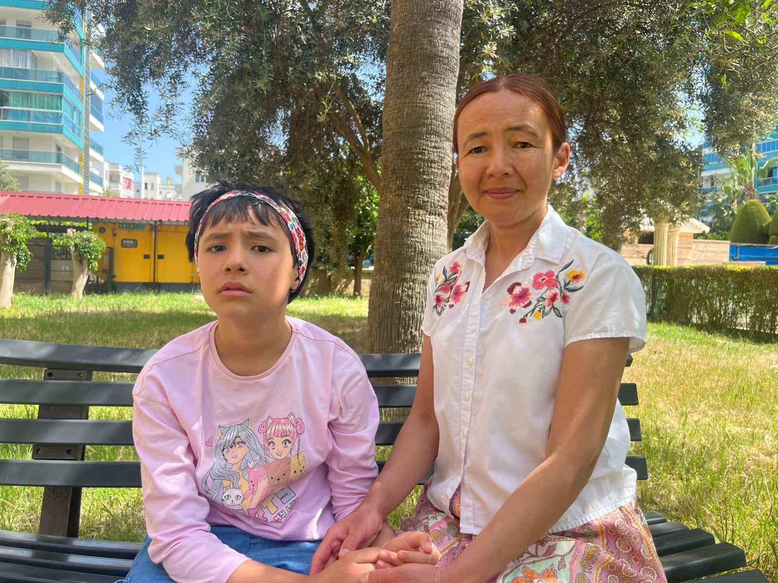 25 yasinda konusmayi birakan 10 yasindaki kizi icin yardim bekliyor 0 Vs3IVVXG