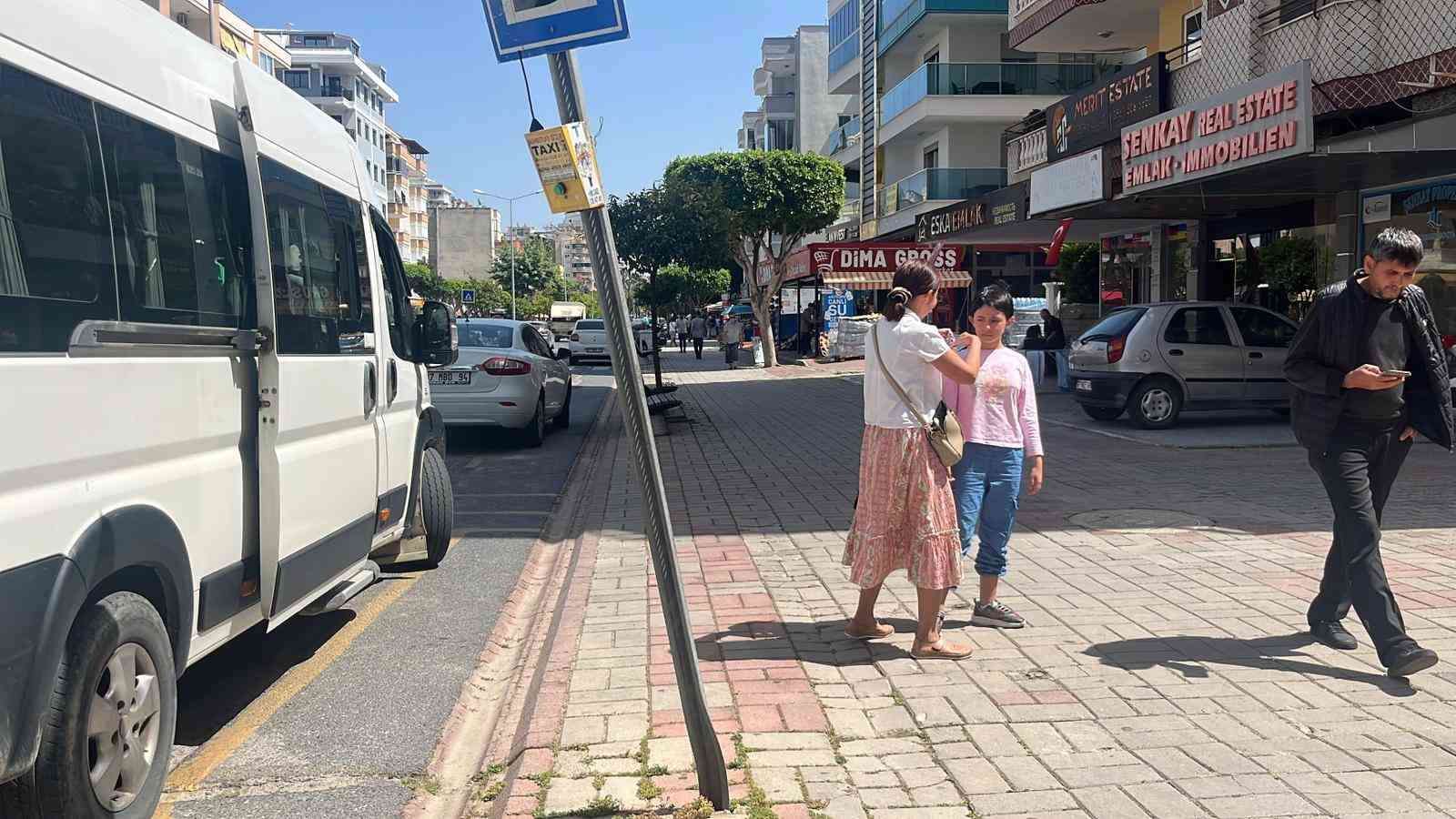 25 yasinda konusmayi birakan 10 yasindaki kizi icin yardim bekliyor 4 1gn1ctX9