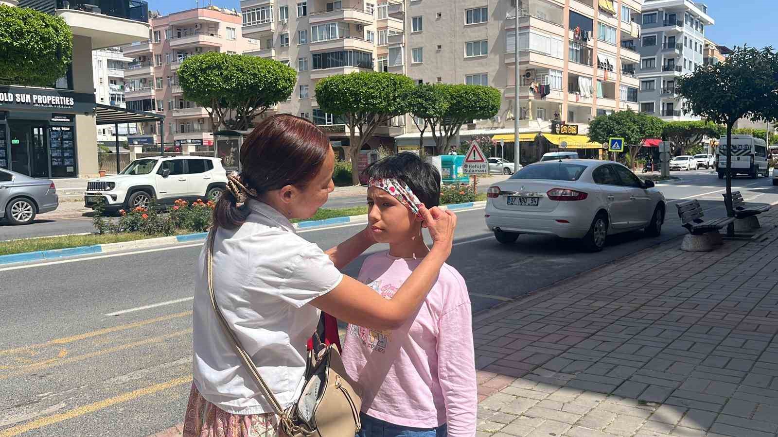 25 yasinda konusmayi birakan 10 yasindaki kizi icin yardim bekliyor 8