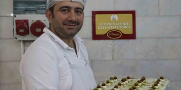 25-yillik-usta-tarihi-osmanliya-dayanan-gullacin-puf-noktalarini-anlatti-9a7Vlnfs.jpg