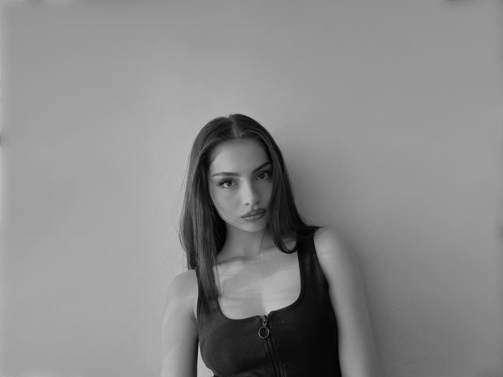 Ecem Ustaoğlu Kimdir?