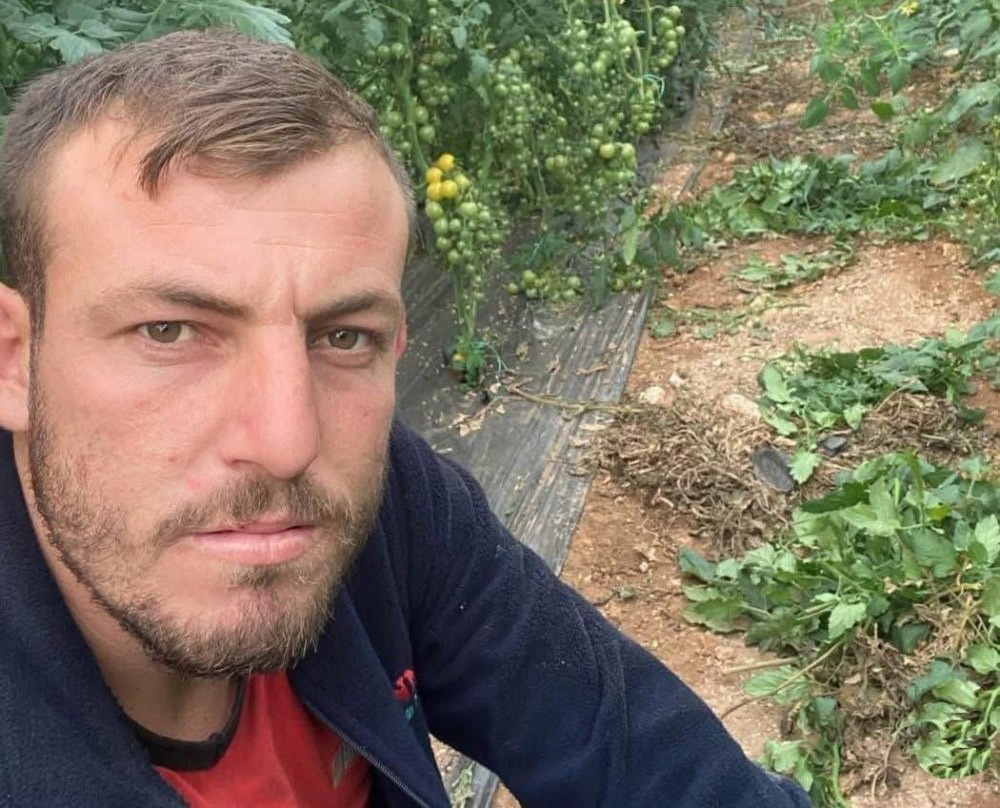 27 yasindaki gencin eski kiz arkadasinin evinin onunde oldurulmesine iliskin davada tutuklu baba icin
