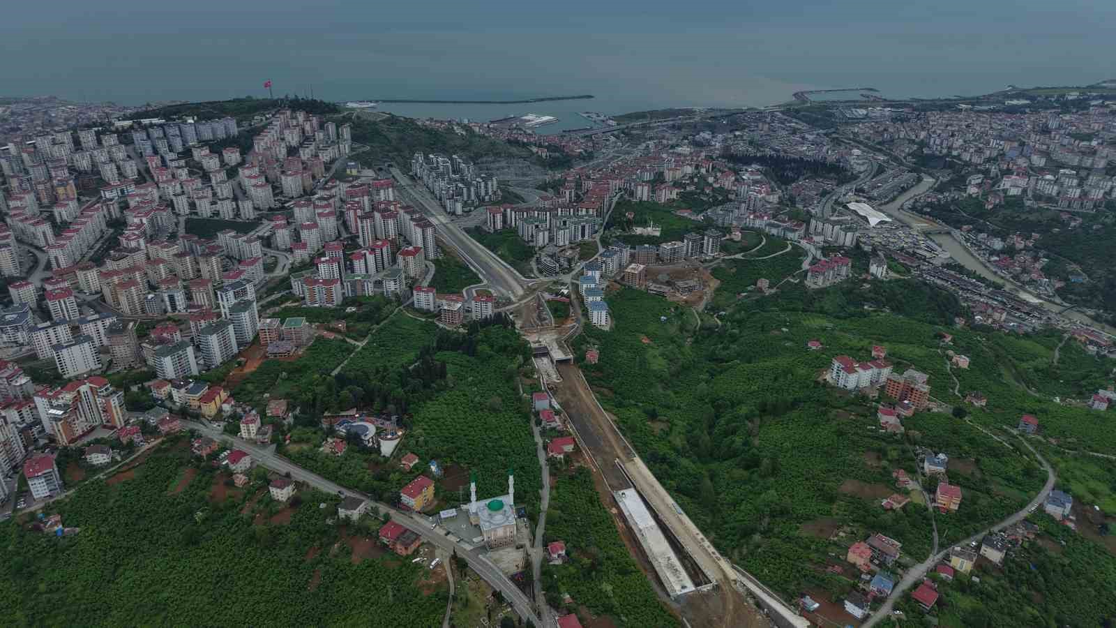 28 kilometre uzunlugundaki kanuni bulvarinin 20 kilometrelik kismi ulasima acildi 10 15ZlDyMO
