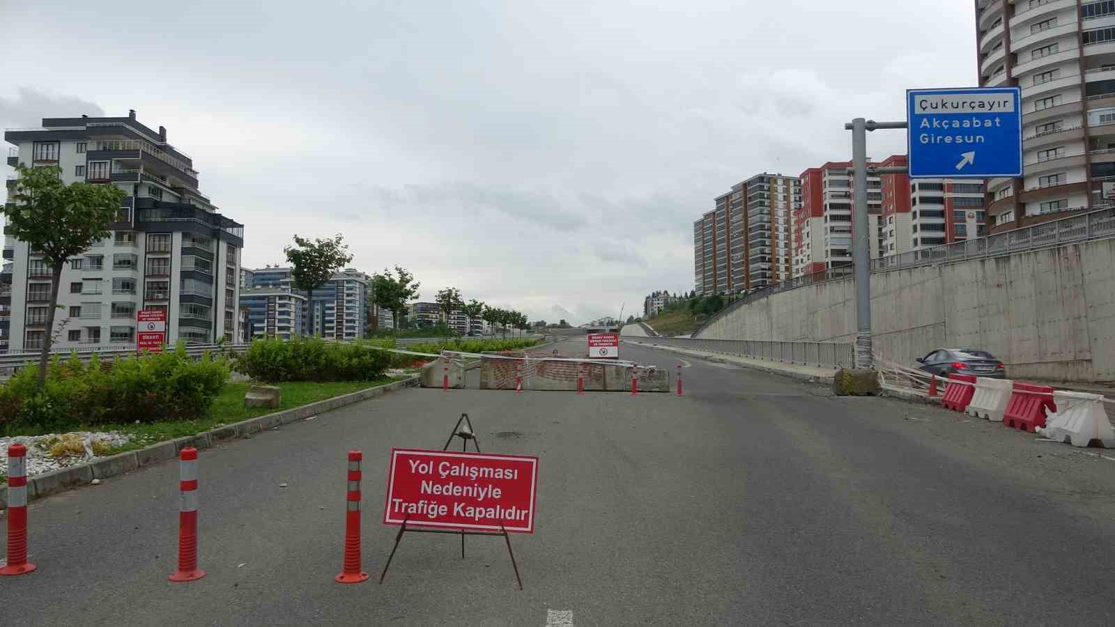 28 kilometre uzunlugundaki kanuni bulvarinin 20 kilometrelik kismi ulasima acildi 12 ss3DGs55