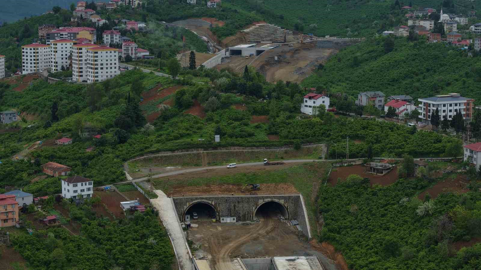 28 kilometre uzunlugundaki kanuni bulvarinin 20 kilometrelik kismi ulasima acildi 5 vjWUYrGh