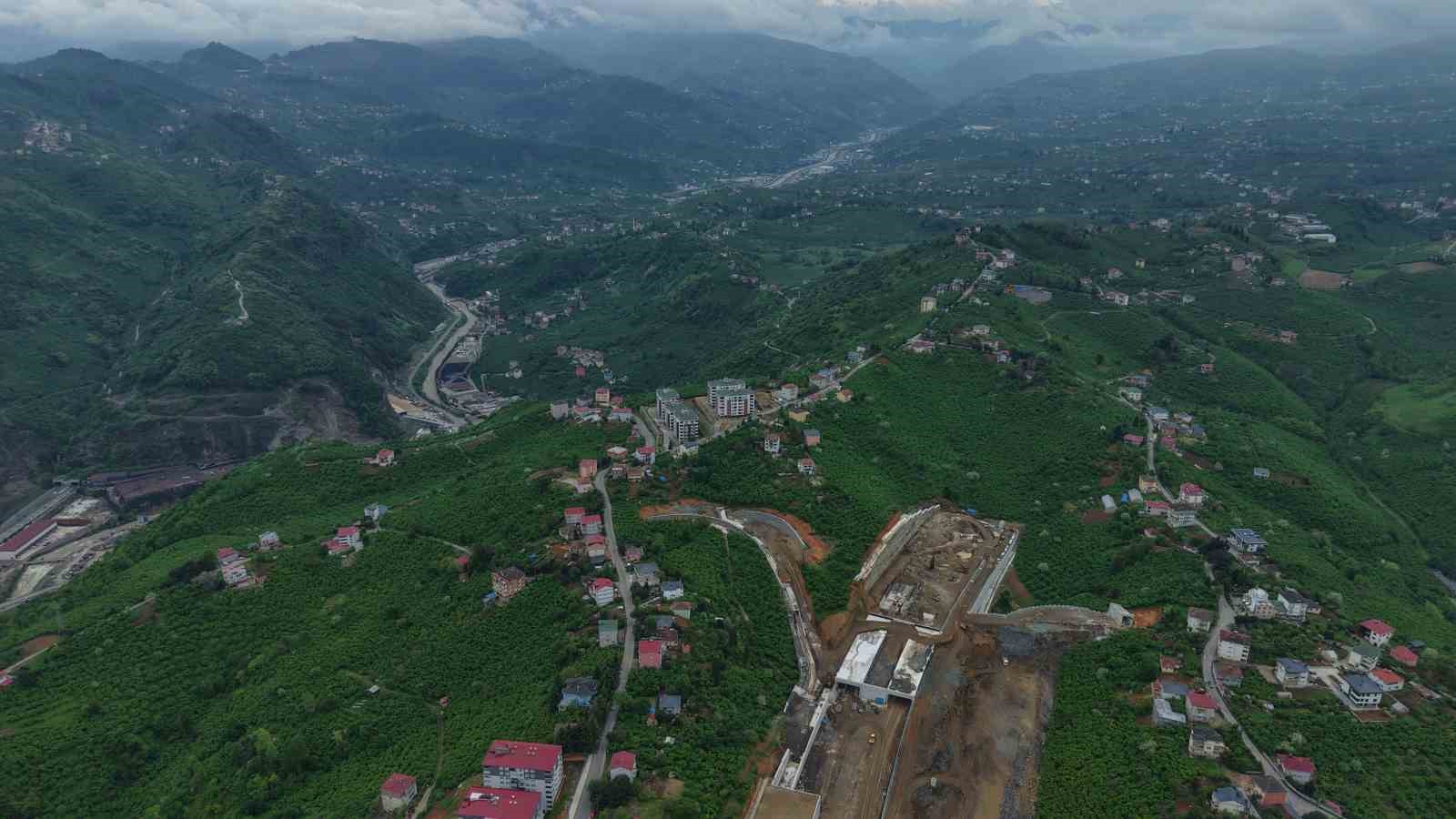 28 kilometre uzunlugundaki kanuni bulvarinin 20 kilometrelik kismi ulasima acildi 9 W3vyIBGu