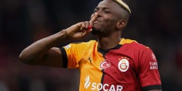 281124 Victor Osimhen of Galatasaray celebrates victory 1920.jpg (2)