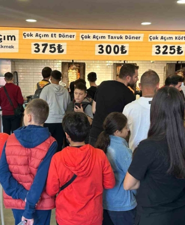 29-ekimde-tavuk-doner-ve-ayrani-29-liradan-sattilar-NqxrIu1B.jpg