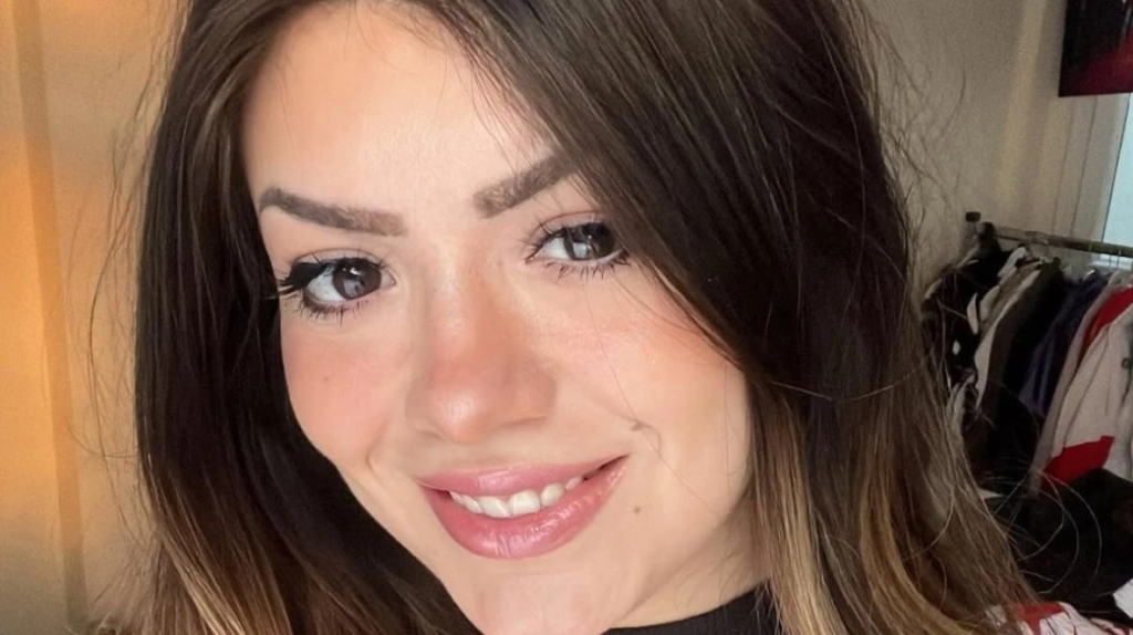 Simge Barankoğlu kimdir?