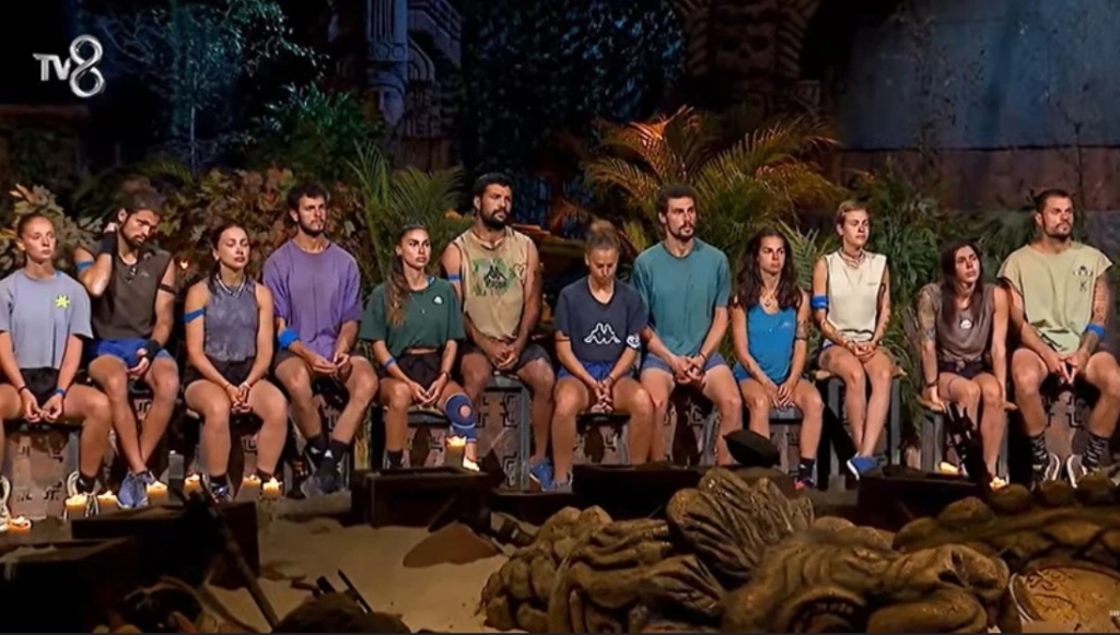 Survivor 2026 mavi takım kadrosunda kimler bulunuyor?