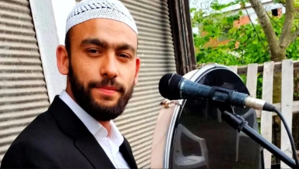 Celal Karatüre kimdir? “Kabe’de Hacılar Hu Der Allah” videosuyla ünlenen isim nereli, nasıl meşhur oldu? 5 Celal Karatüre kimdir?