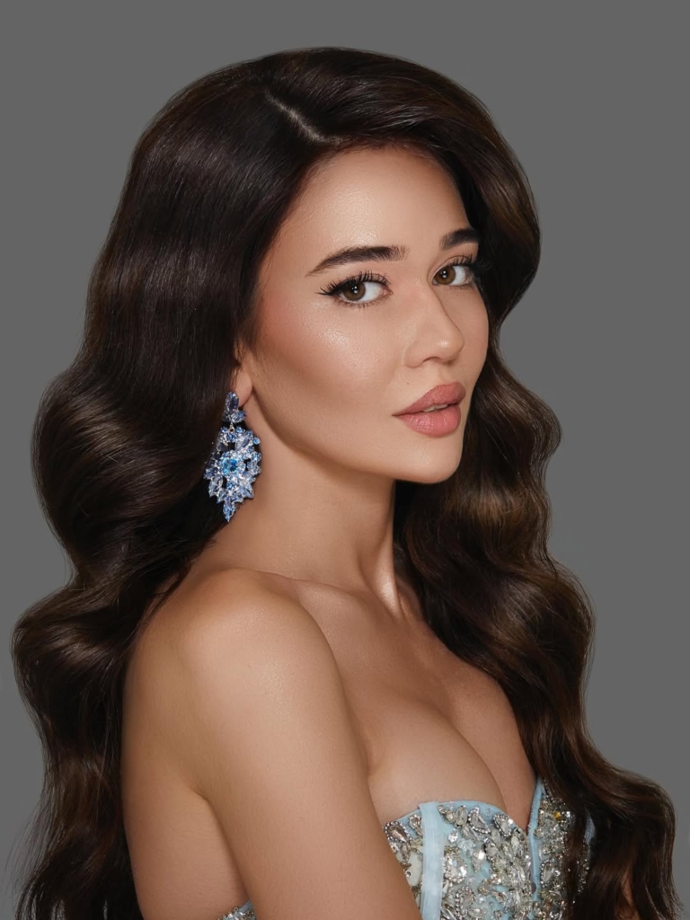 Türkiye’nin gururu Ceren Arslan Miss Universe 2025 yolcusu! 