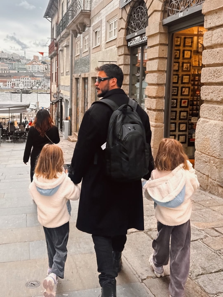  Pelin Akil ve Anıl Altan’dan Porto’da Sürpriz Aile Kareleri”