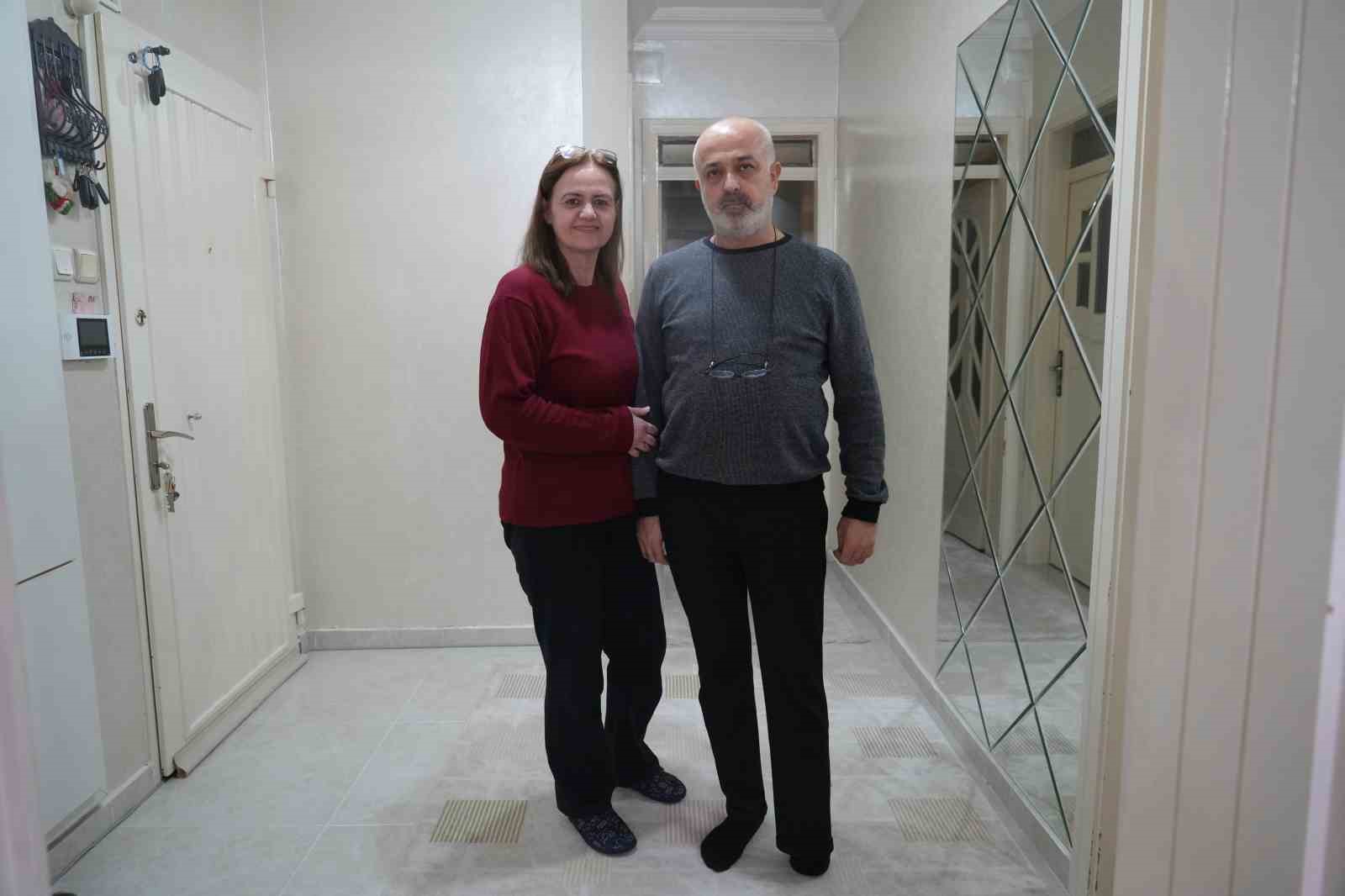 3 gun enkazda kalan aile depremi unutamiyor 0 eszq6jbY