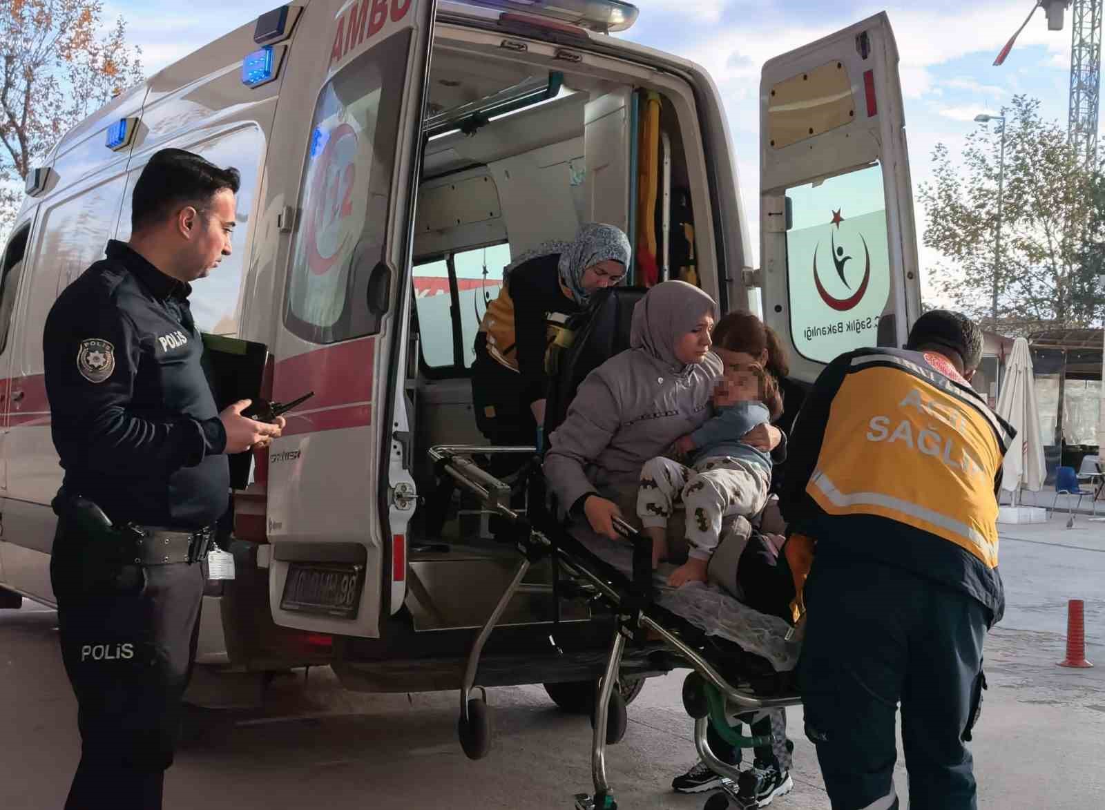 3 kattaki balkondan dusen cocuk yaralandi 1 9yO5KFMY