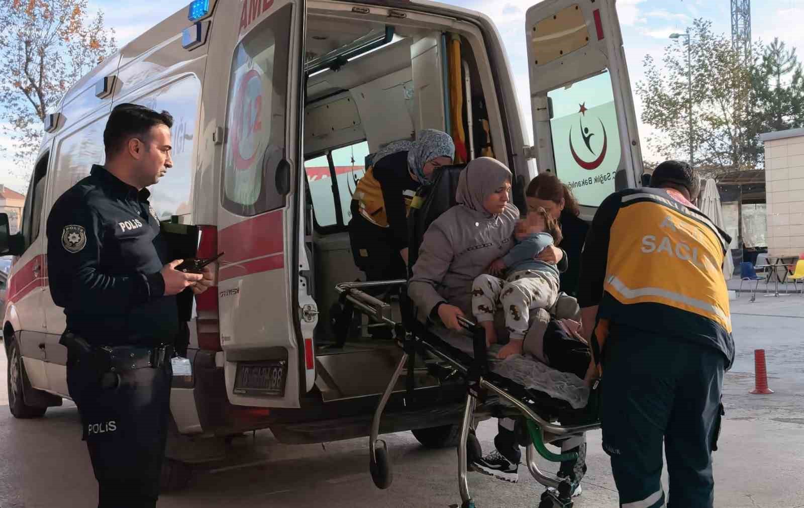 3 kattaki balkondan dusen cocuk yaralandi 2 6ZUAtGUO