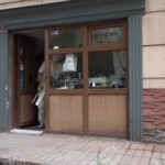 3-metrekarelik-dukkanda-konfeksiyona-direniyor-dUz37apP.jpg