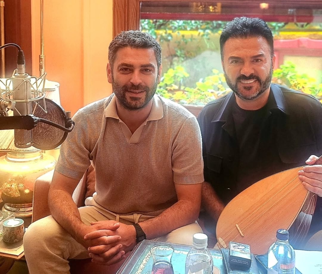 Uzak Şehir, bu kez yalnızca hikayesiyle değil, Sezen Aksu imzalı şarkısıyla da gündemi salladı.
