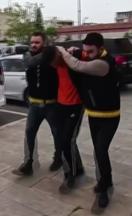 3 tirdan 6 aku calan genclerden paraya ihtiyacimiz vardi savunmasi 1 7JRAV8l6