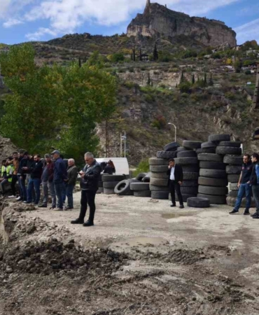 3-ton-altin-umudu-ile-kazdilar-ama-hayal-kirikligina-ugradilar-CB8XPQbT.jpg