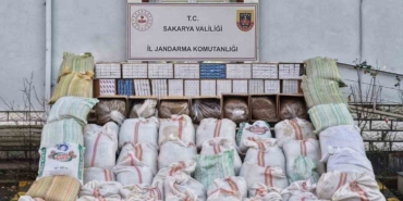 3-ton-tutunun-ele-gecirildigi-kacakcilik-operasyonunda-4-supheli-gozaltina-alindi-RsTiZBWN.jpg