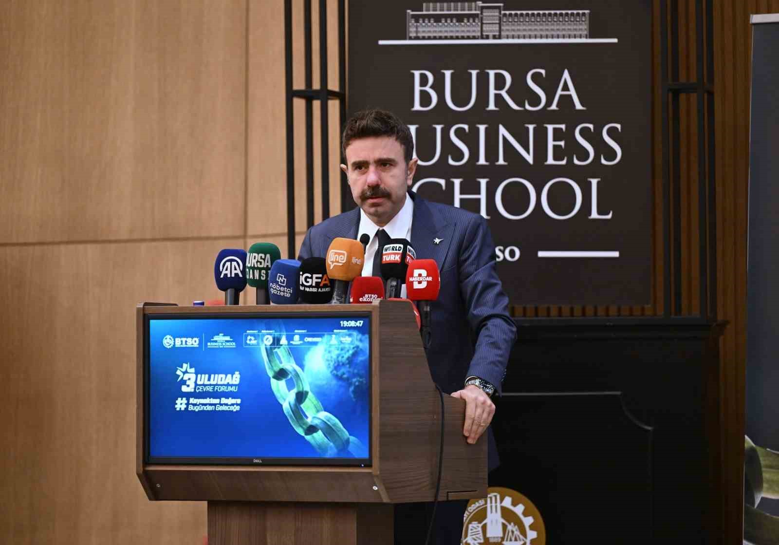 3 uludag cevre forumu bursa business schoolda basladi 6 eUGSlKNU