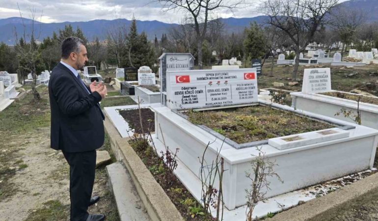 3-yil-gecti-aci-dinmedi-evladini-ve-damadini-kaybeden-baba-konustu-1BhaRg5e.jpg