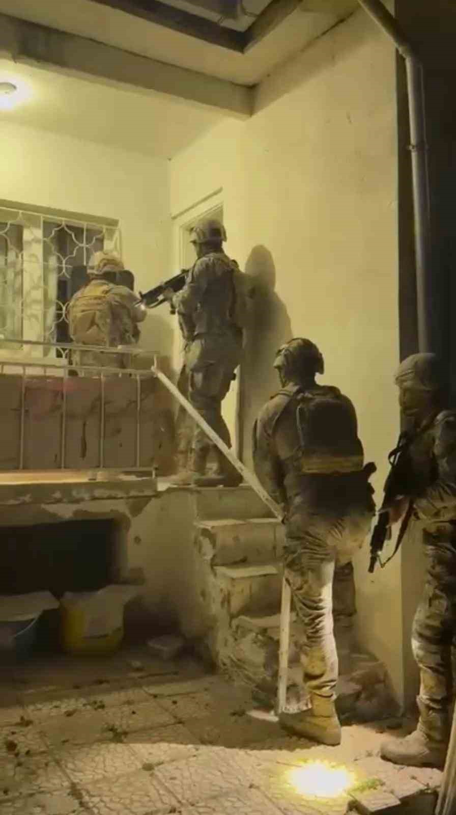 3 yil hapisle aranan sahis saklandigi catida yakalandi 1 Mr6ezzmi