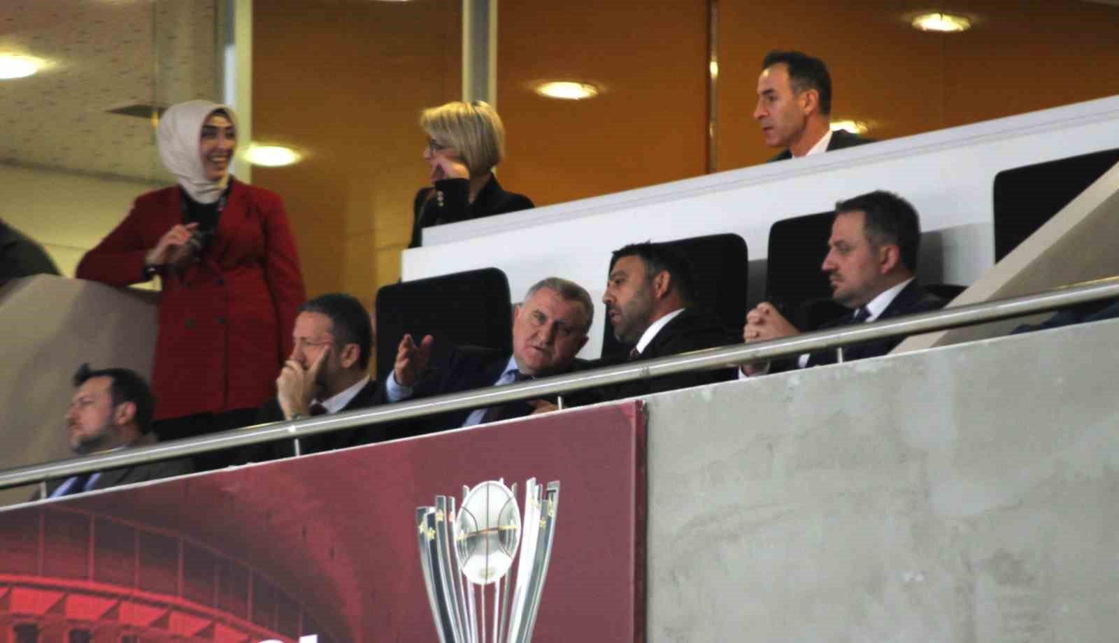 30 kadinlar cumhurbaskanligi kupasi fenerbahce opetin 11 Kgt7f6n8