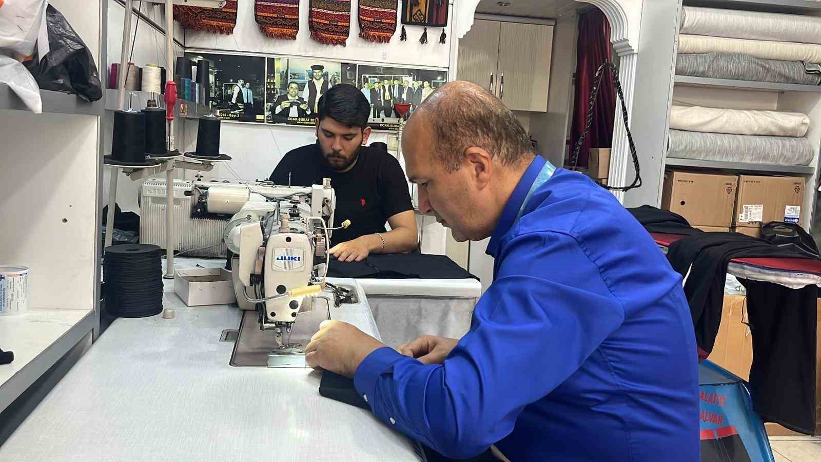 30 metrekarelik atölyede 36 yıldır Alanya şalvarını dünyaya tanıtıyor 6 30 metrekarelik atolyede 36 yildir alanya salvarini dunyaya tanitiyor 2 MbhipMqA