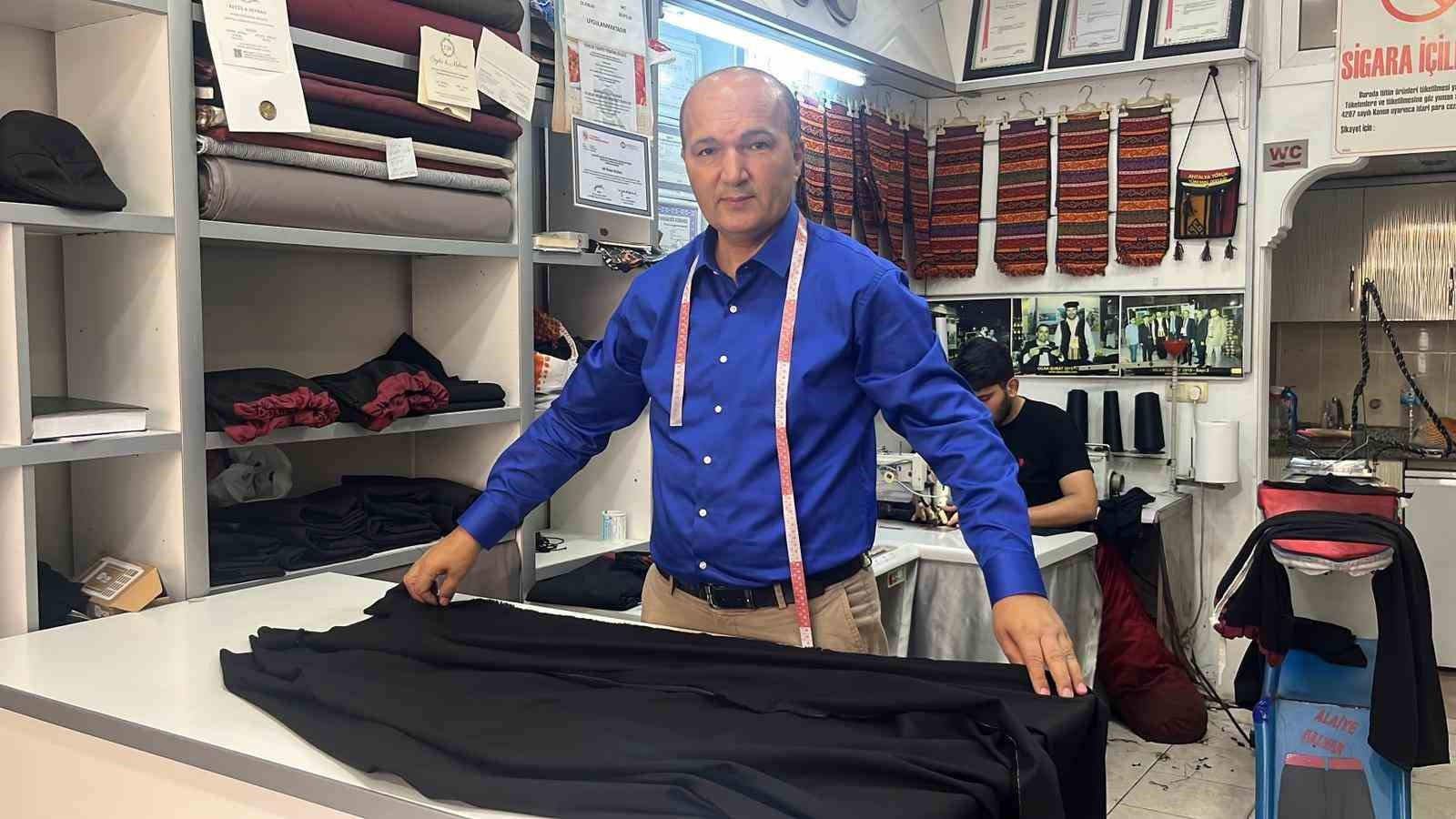 30 metrekarelik atölyede 36 yıldır Alanya şalvarını dünyaya tanıtıyor 8 30 metrekarelik atolyede 36 yildir alanya salvarini dunyaya tanitiyor 4 bYHO8Tnf