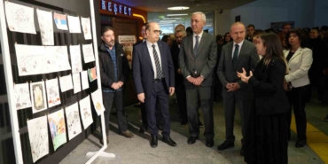 30-ulkeden-350-sanatci-posta-sanatiyla-asrin-felaketini-anlatti-SliCgb15.jpg