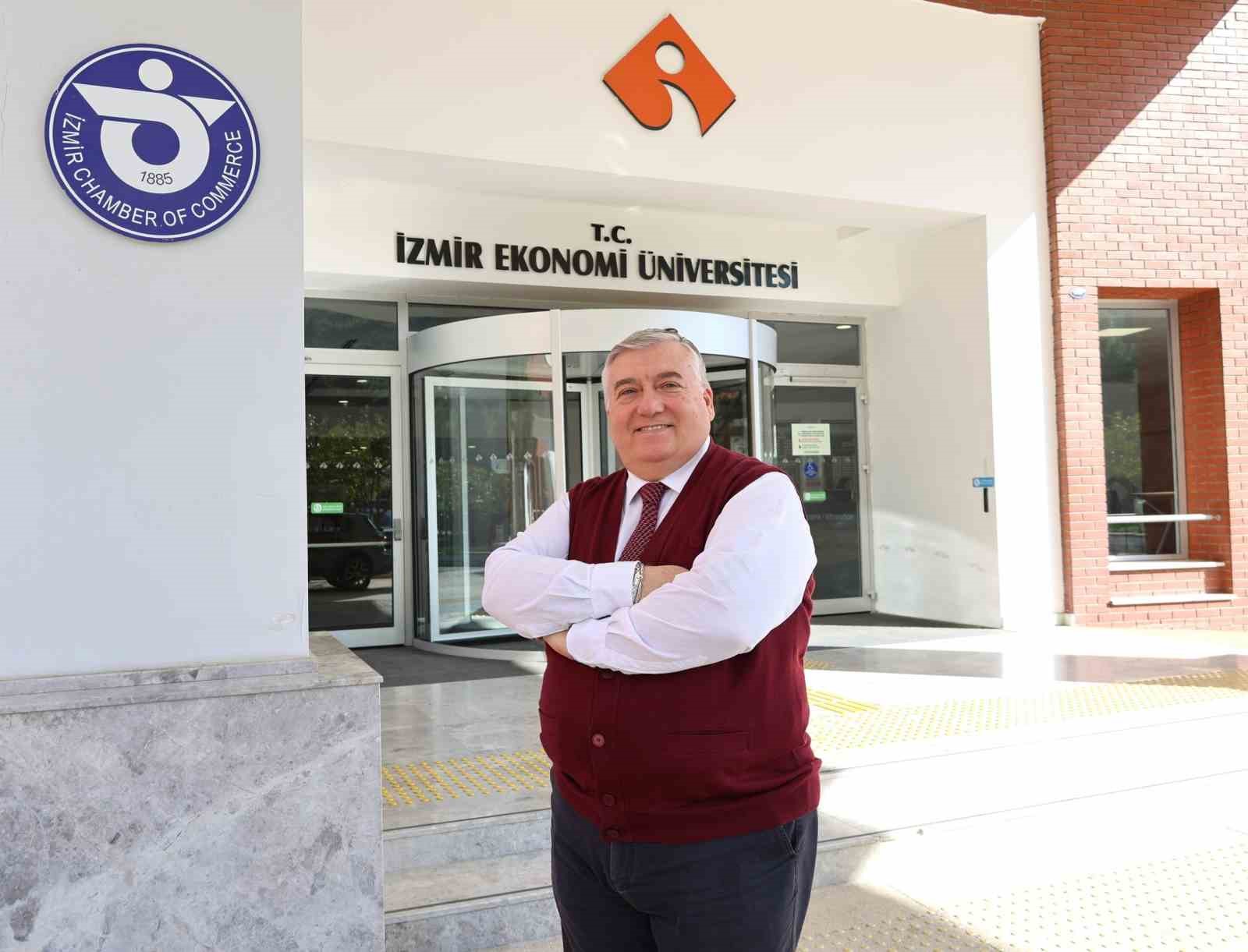 30 yillik emege uluslararasi onur 0