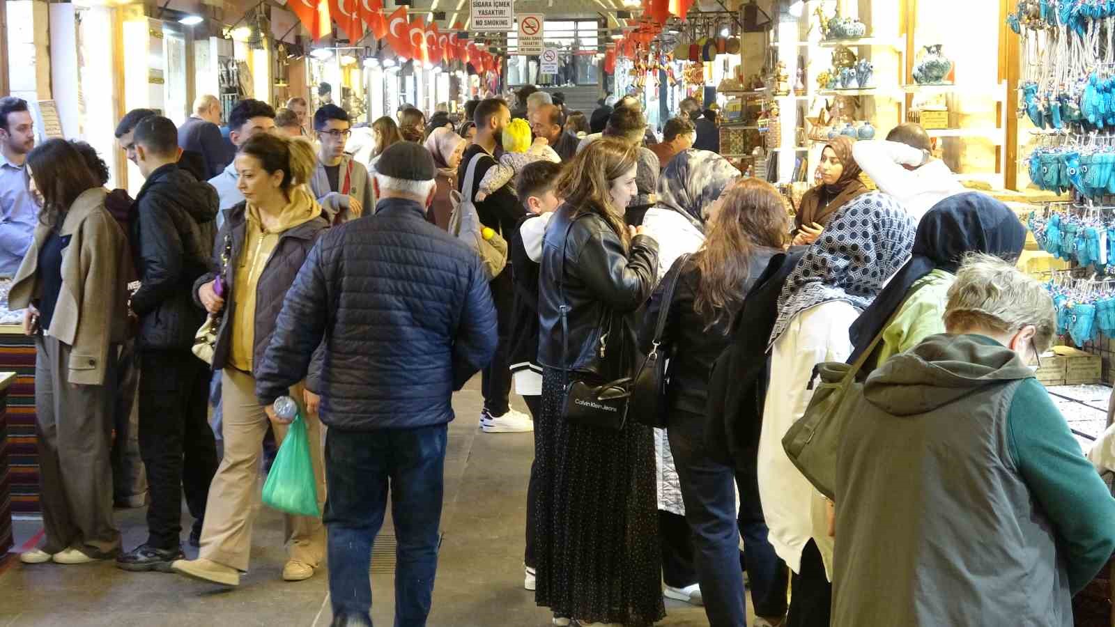 300 yıllık Zincirli Bedesten turistlerin gözdesi 5 300 yillik zincirli bedesten turistlerin gozdesi 1 ipUSRZy9