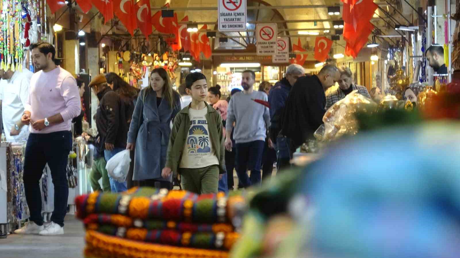 300 yıllık Zincirli Bedesten turistlerin gözdesi 8 300 yillik zincirli bedesten turistlerin gozdesi 4 UgpVpNzc