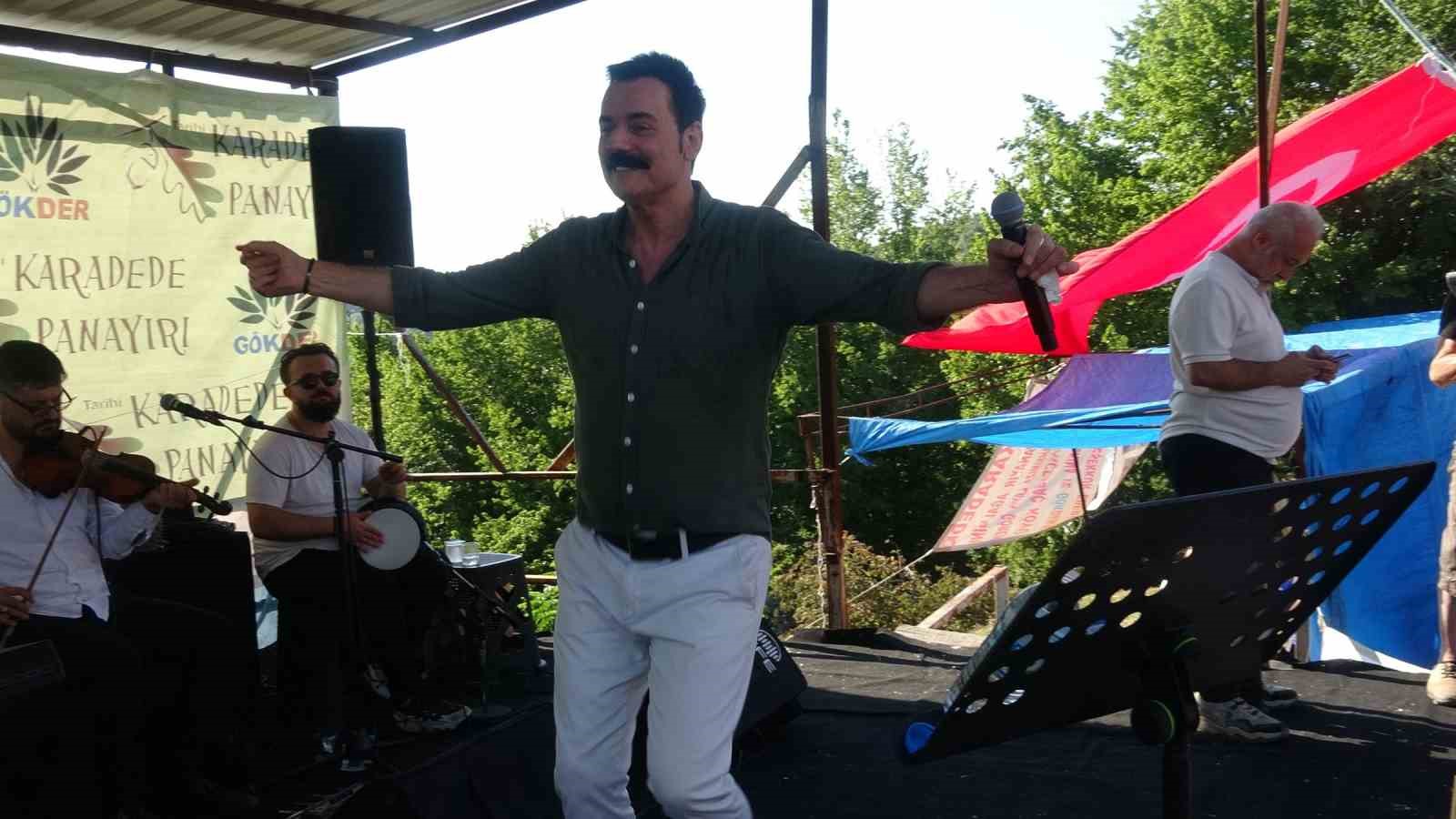 313 yıllık Karadede Panayırı’na binlerce kişi akın etti 5 313 yillik karadede panayirina binlerce kisi akin etti 1 SFKvEn14