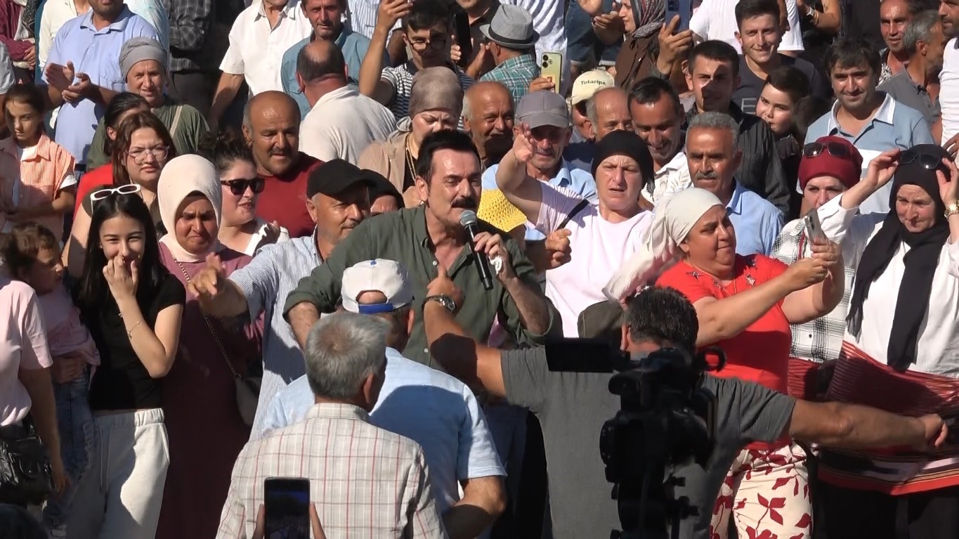313 yıllık Karadede Panayırı’na binlerce kişi akın etti 9 313 yillik karadede panayirina binlerce kisi akin etti 5 2ajIdYL5