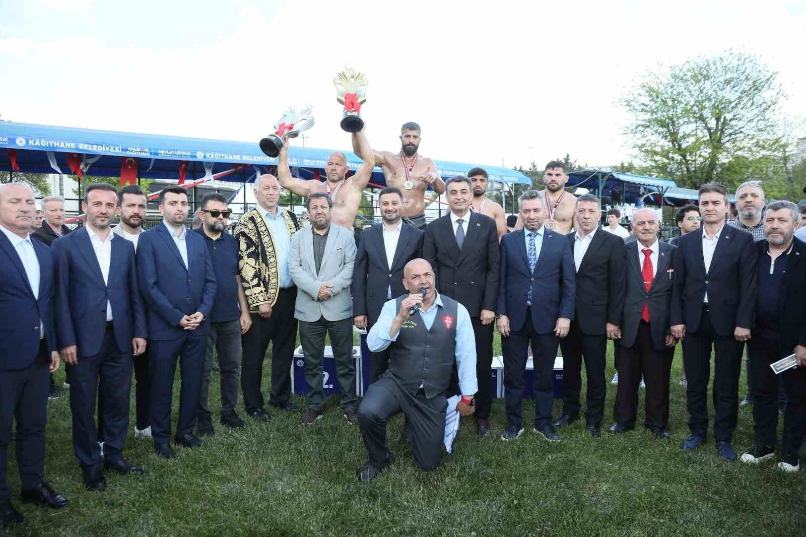 32 kagithane yagli gureslerinde seckin duman baspehlivan oldu 1 Hj4fcGZJ