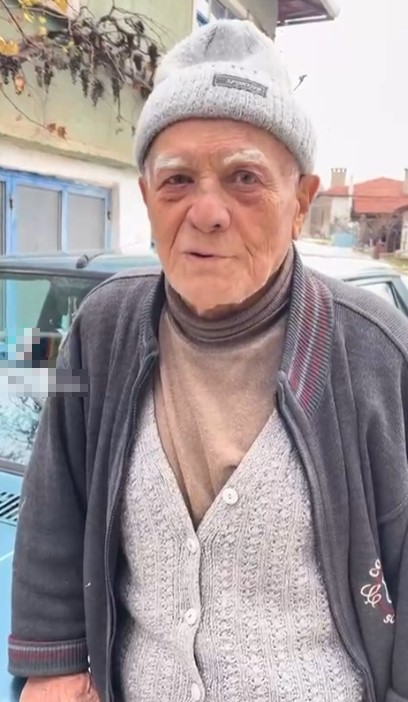 32 yil sonra mavisinden gozyasi dokerek ayrildi 3 GpfyjJYQ