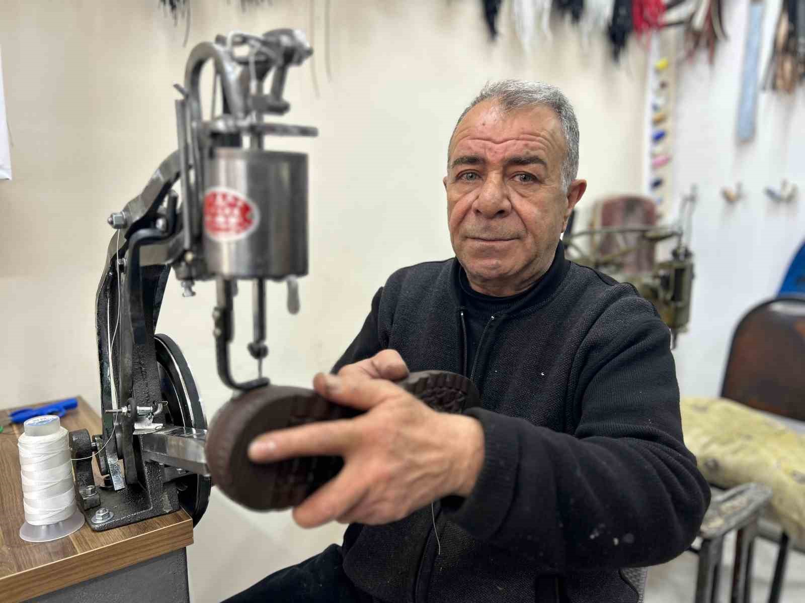 32 yillik ayakkabi ustasinin cirak sitemi eli kirlenmeyenin karni tok olmaz 3 Xa1ffltd