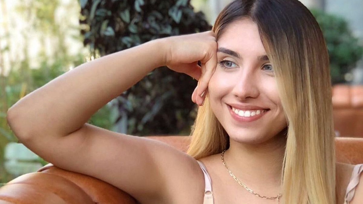 Elif karaarslan kimdir ve nerelidir?