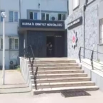 33-yil-hapis-cezasiyla-araniyordu-polisten-kurtulmak-icin-kayisi-topluyormus-gibi-yapti-xbAlTsiM.jpg