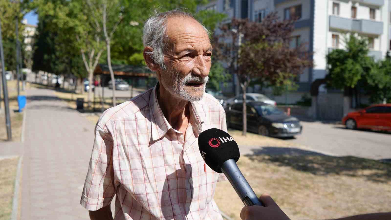 34 yildir su icemeyen yasli adam 10 gundur yemek de yiyemiyor 0 ic3sUpS7