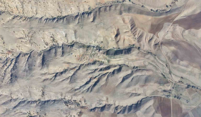 35-yil-once-terk-edildi-ismi-uydu-haritasindan-bile-silindi-RjQRmfUI.jpg