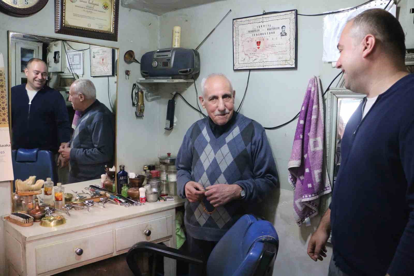 35 yillik aracla diyarbakiri karis karis geziyorlar 4 nWlasFra
