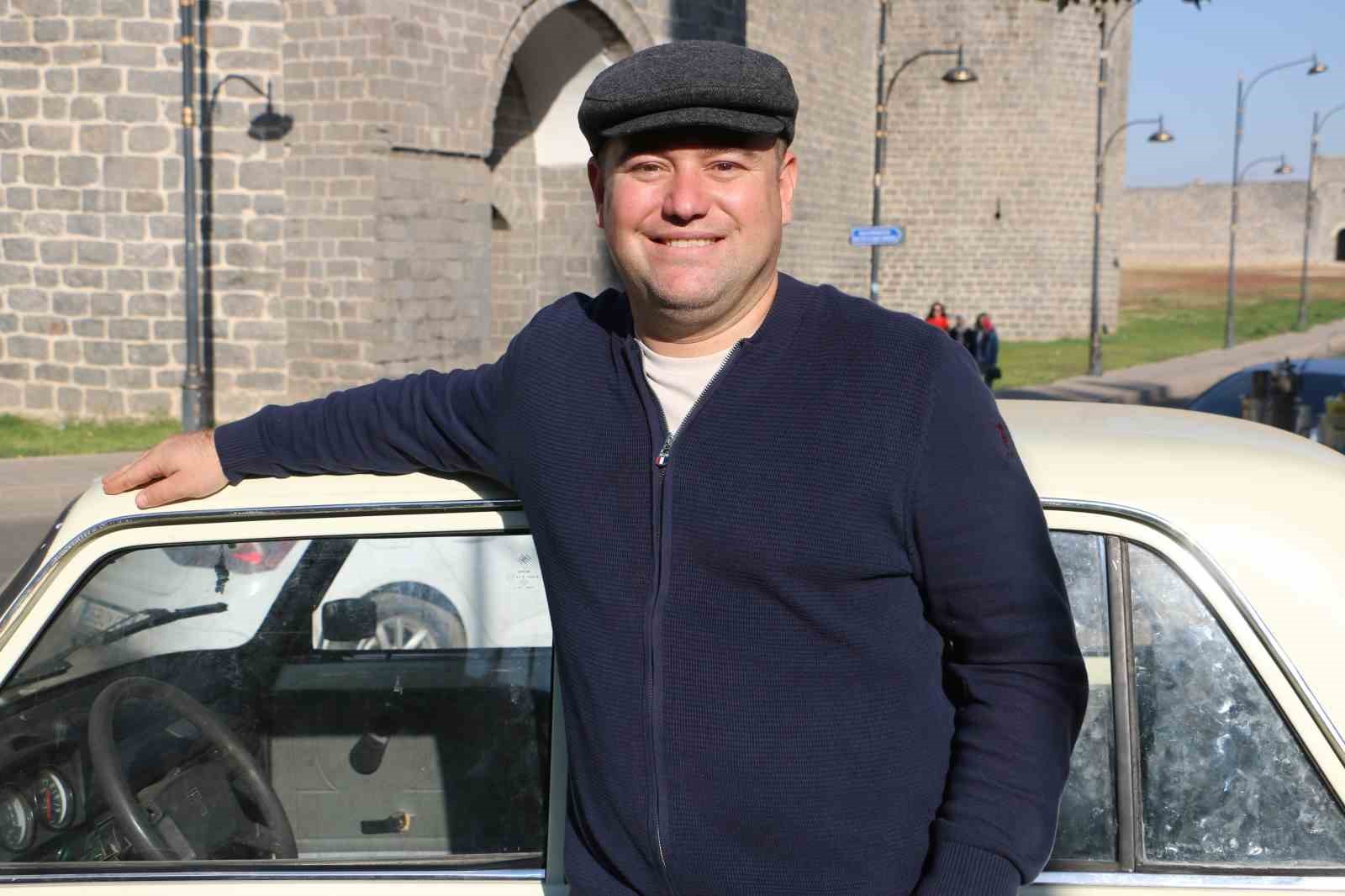 35 yillik aracla diyarbakiri karis karis geziyorlar 9