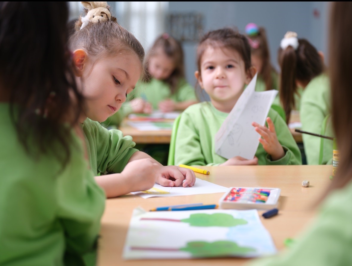 37 yildir binlerce anne ve cocuguna destek sunuyor 2 HAUHhf8R
