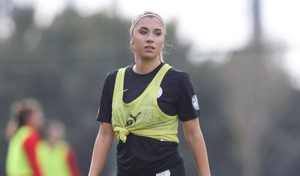 Elif karaarslan kimdir ve spor kariyerine nasıl başladı?